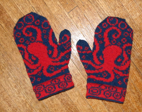Octopus Mittens by Emily Peters knit in Tuna Filtgarn by Deborah Cooke