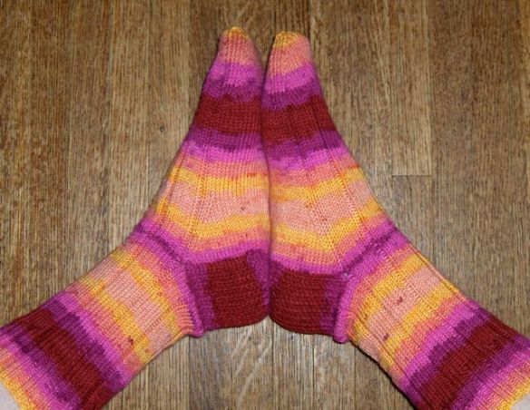 socks knit in ONline Supersocke 6-ply / 6-fach by Deborah Cooke