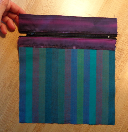 Adding a zippered pocket to the bag lining by Deborah Cooke