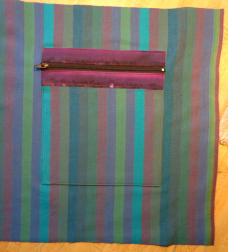 Adding a zippered pocket to the bag lining by Deborah Cooke