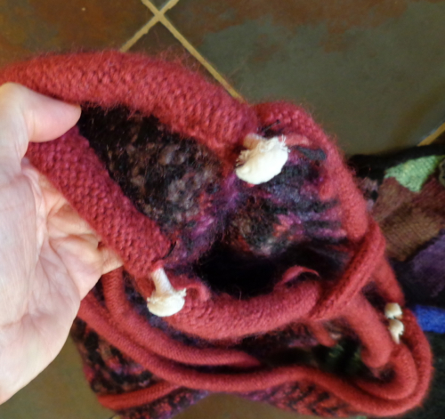 piping on Sipalu bag knit in Patons SWS by Deborah Cooke