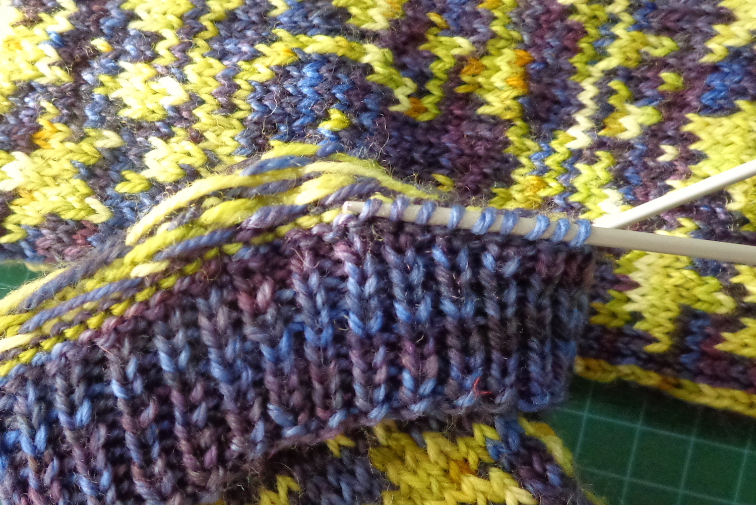 Stargazer Mittens by Natalia Moreva knitted in Lichen & Lace 80/20 Sock by Deborah Cooke