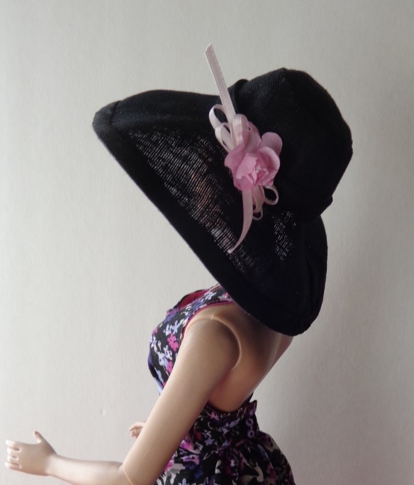 brimmed linen hat for Tyler