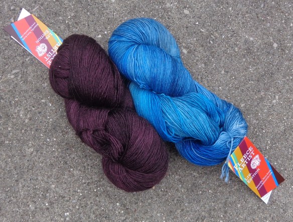 Fleece Artist Anni in Plum and Frozen Ocean