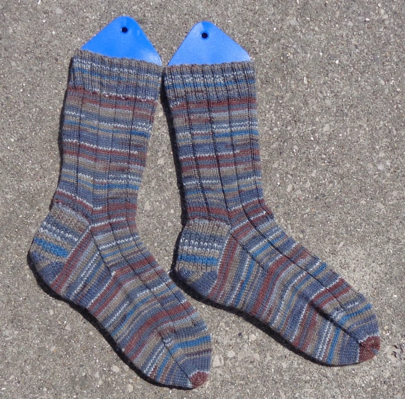 men's socks knit in Online Supersocke New Wave by Deborah Cooke