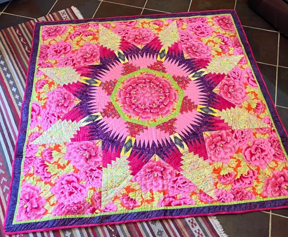 Pineapple star quilt by Deborah Cooke